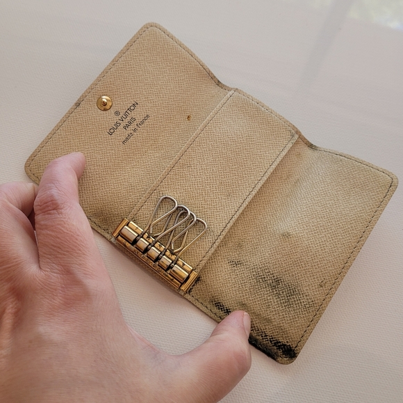 Louis Vuitton Damier Azur Multicles 4 Key Holder 🔑 - Picture 8 of 16